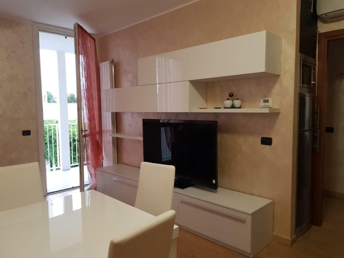 Milano Malpensa Grandi Ap Appartement Gallarate Buitenkant foto