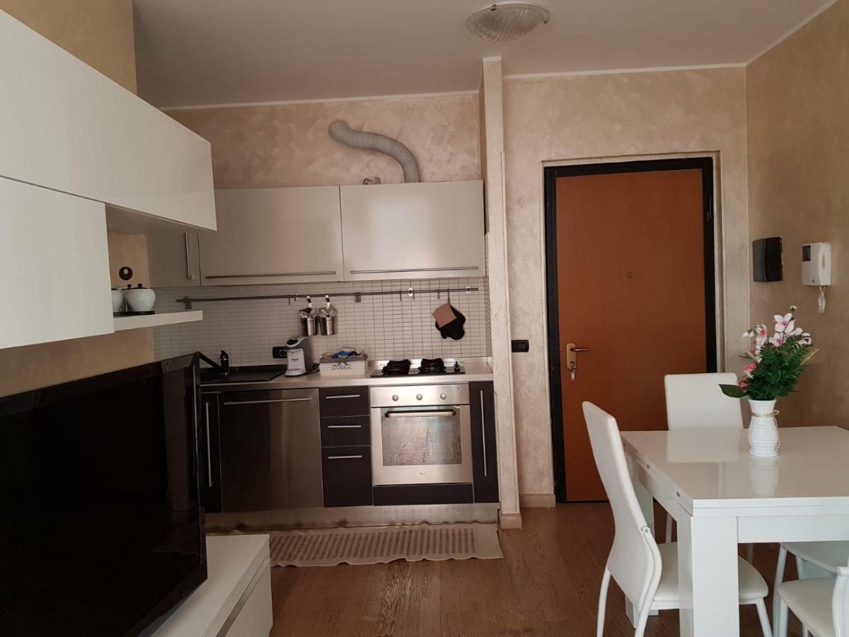 Milano Malpensa Grandi Ap Appartement Gallarate Buitenkant foto