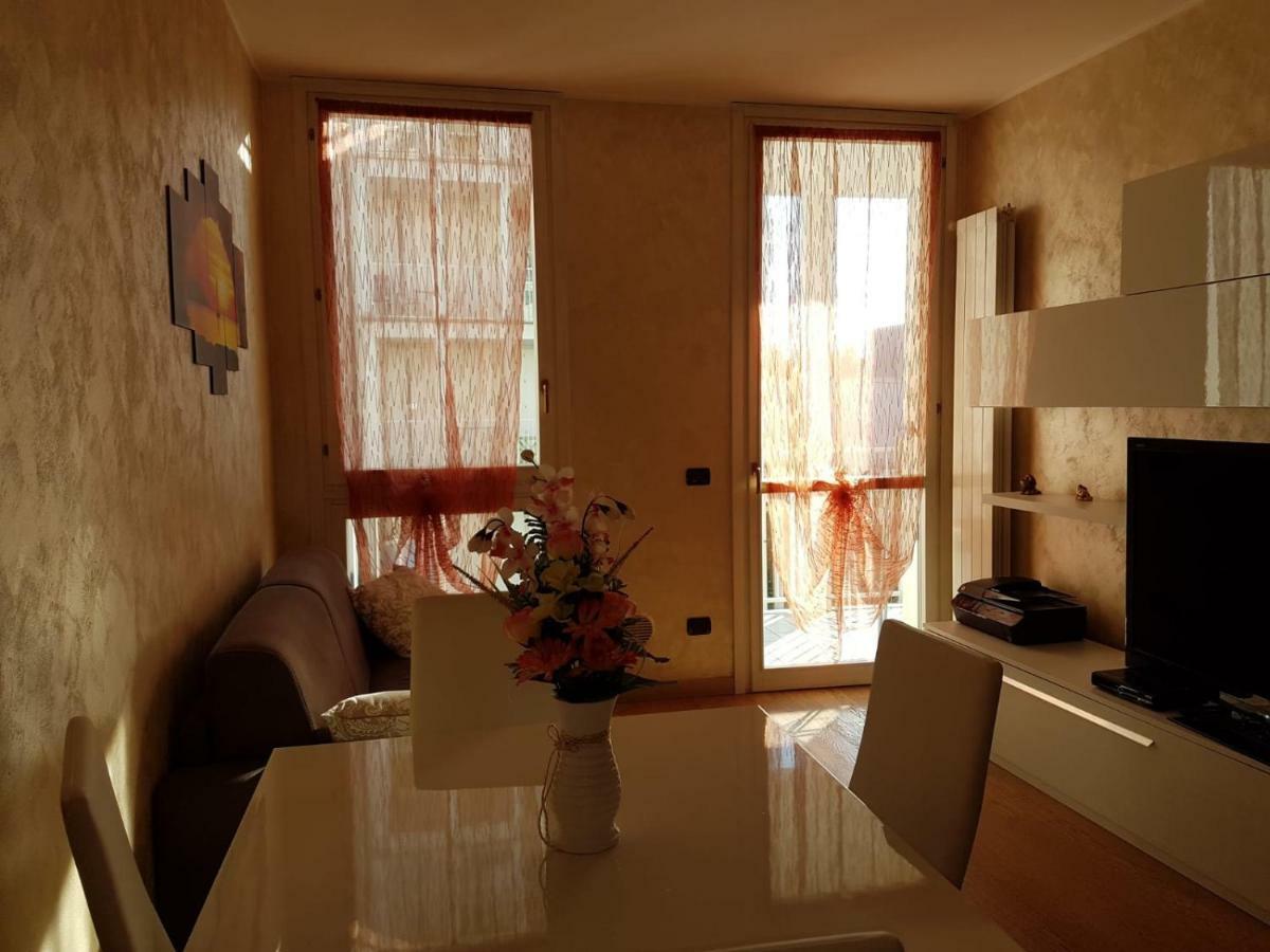 Milano Malpensa Grandi Ap Appartement Gallarate Buitenkant foto