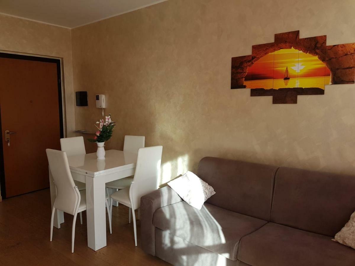 Milano Malpensa Grandi Ap Appartement Gallarate Buitenkant foto