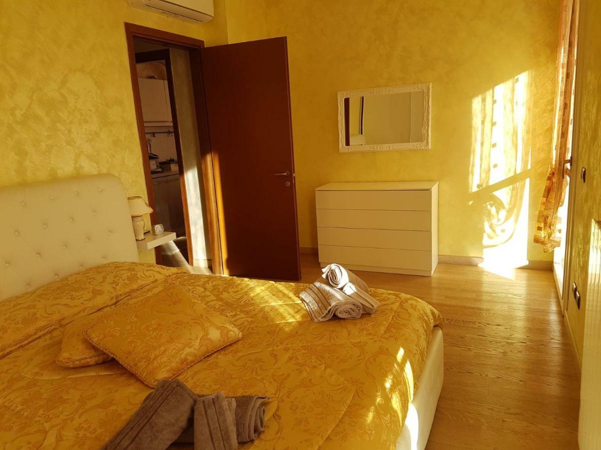 Milano Malpensa Grandi Ap Appartement Gallarate Buitenkant foto