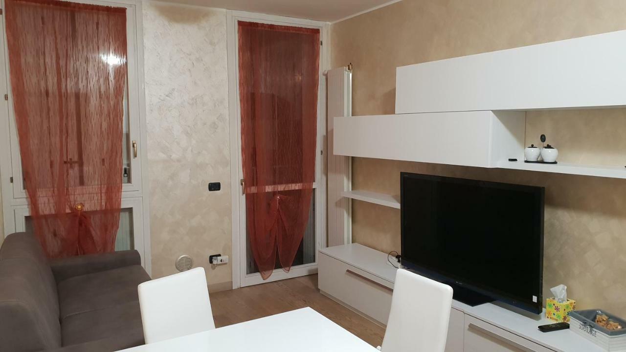 Milano Malpensa Grandi Ap Appartement Gallarate Buitenkant foto