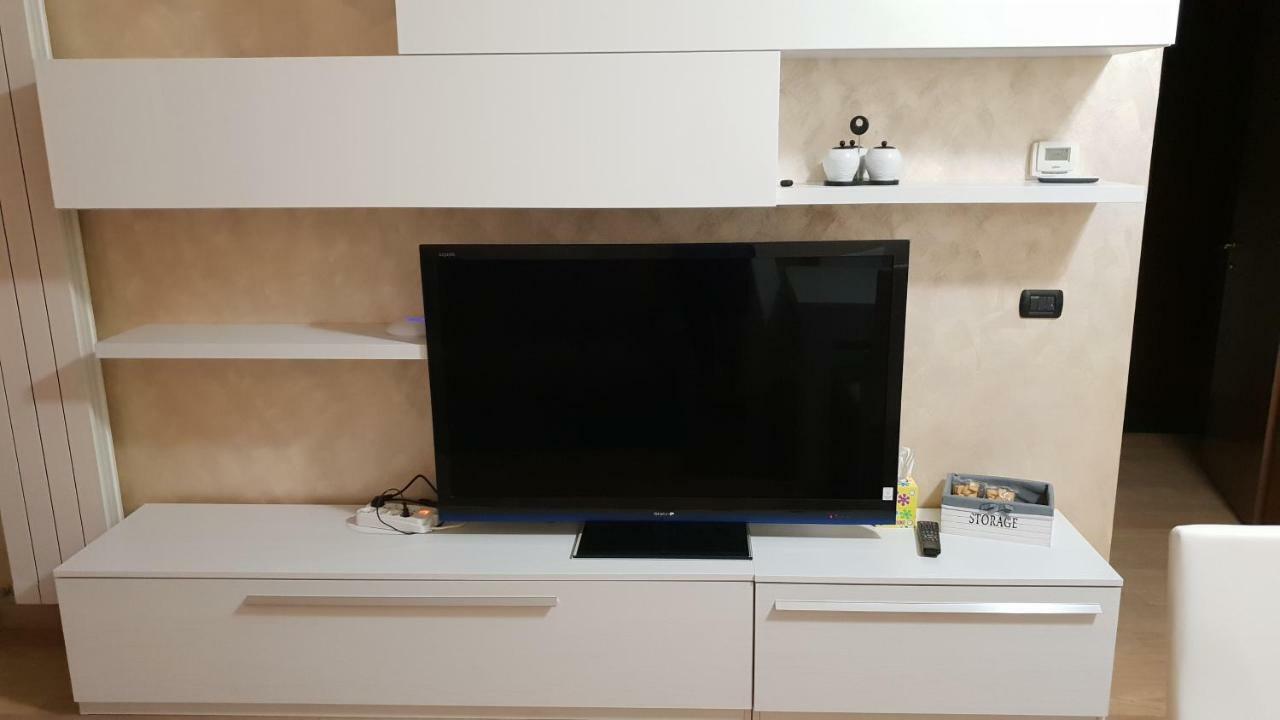 Milano Malpensa Grandi Ap Appartement Gallarate Buitenkant foto