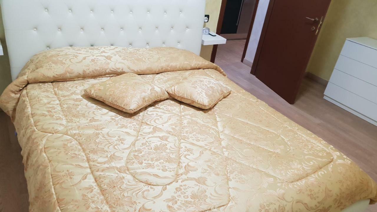 Milano Malpensa Grandi Ap Appartement Gallarate Buitenkant foto