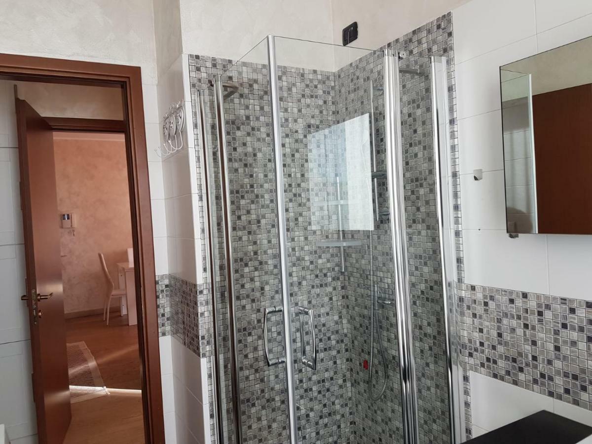 Milano Malpensa Grandi Ap Appartement Gallarate Buitenkant foto
